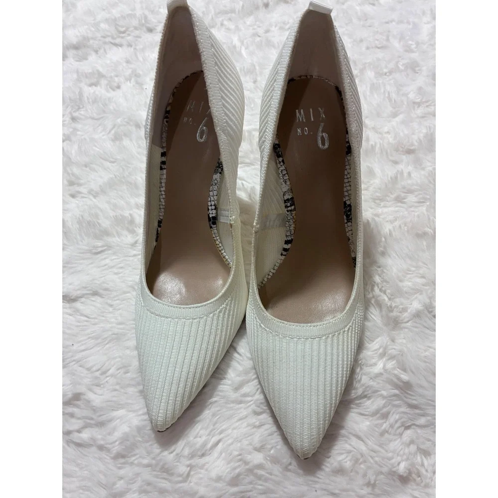 White Ribbed Chic Knit Pointed Toe Stiletto Pumps Womens 9 Boss Lady Vibes